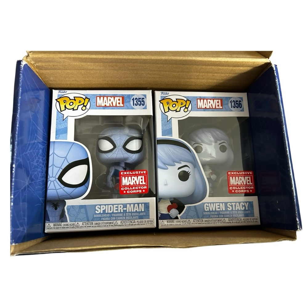 Funko Marvel Collector Corps Spider-Man Blue Mystery Box Complete Pops Tee L